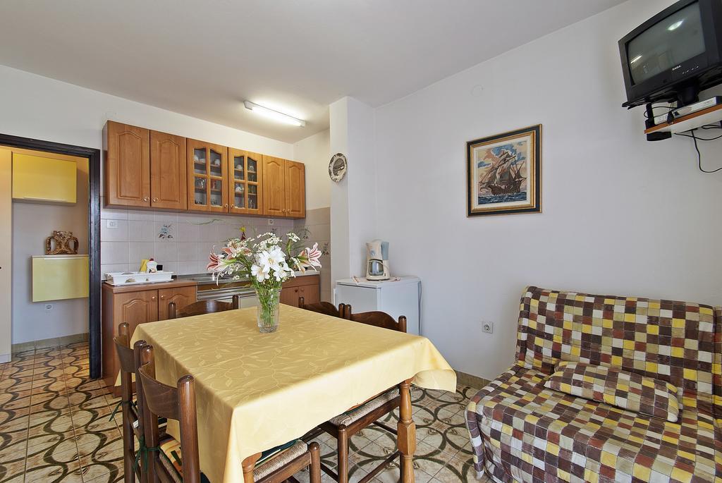 Apartments Elda روفينج المظهر الخارجي الصورة